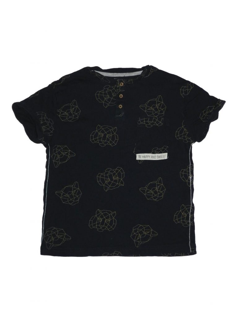 Hibátlan Egyéb márka Fekete, mintás zsebes póló (128)